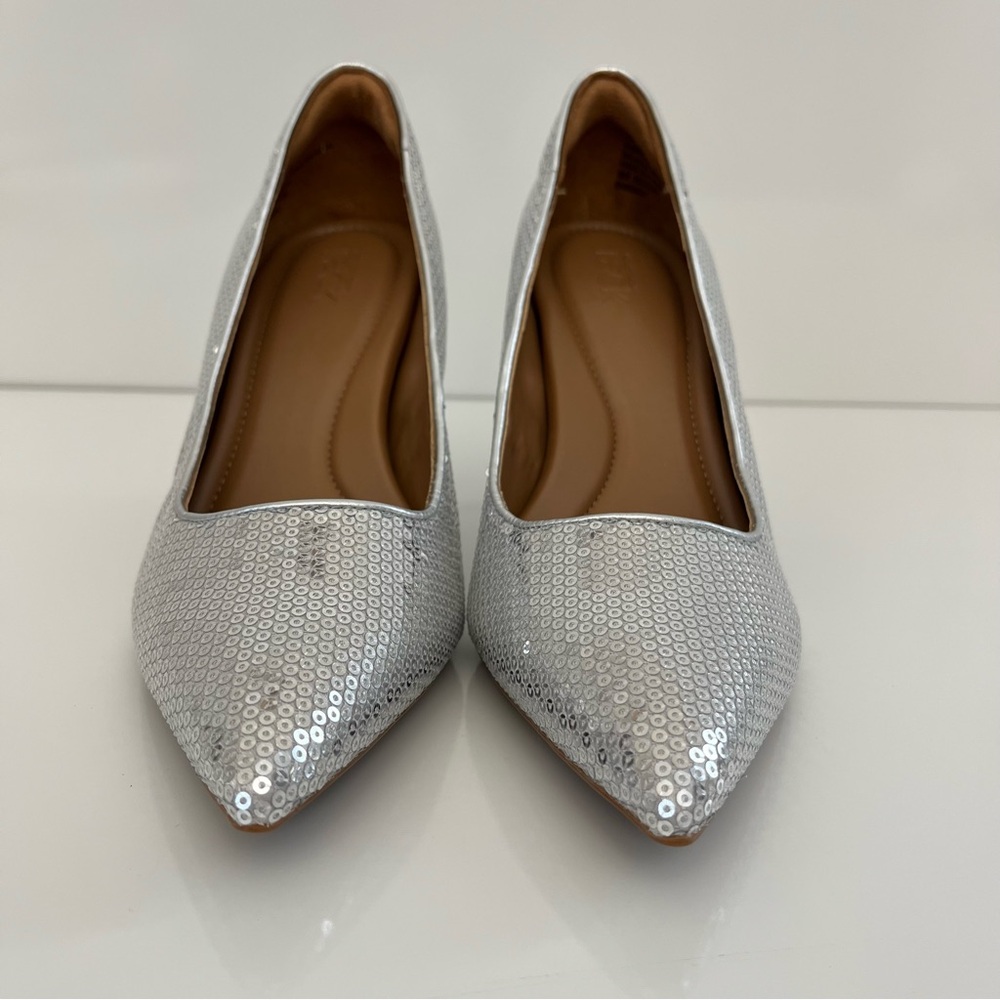 NORDSTROM Paige Pointed Toe Sequin Pump In Silver NEW - Picture 7 of 13